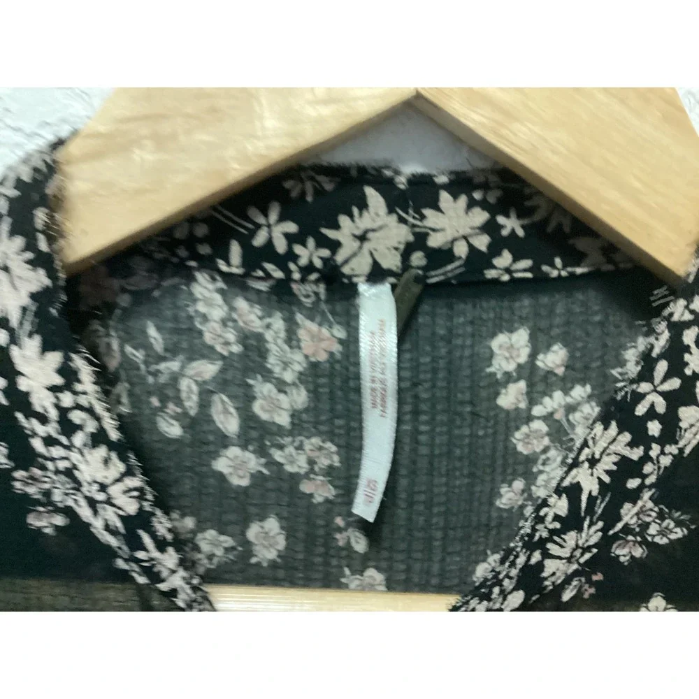 Free‎ People Serena Floral Bell Sleeve Blouse Women XS Black Sheer Boho Tie Neck